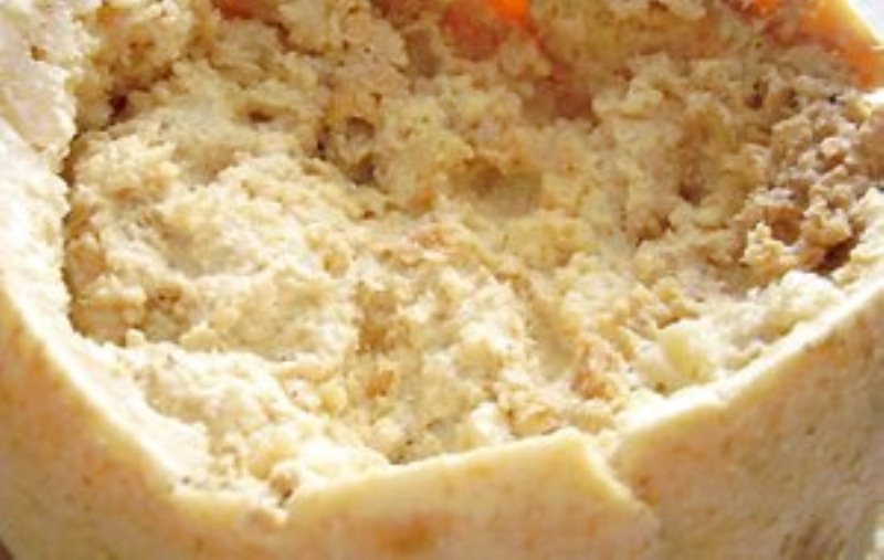 Queijo Cazu Marzu com larvas aparente